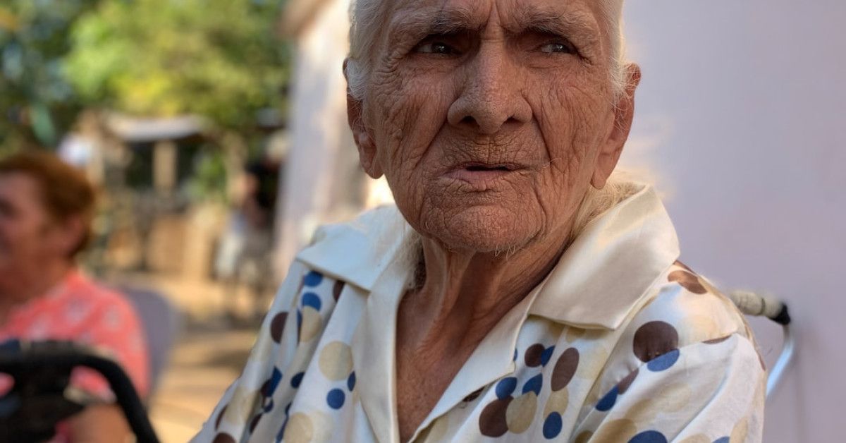 Top heartfelt Nana birthday card ideas to make her day special