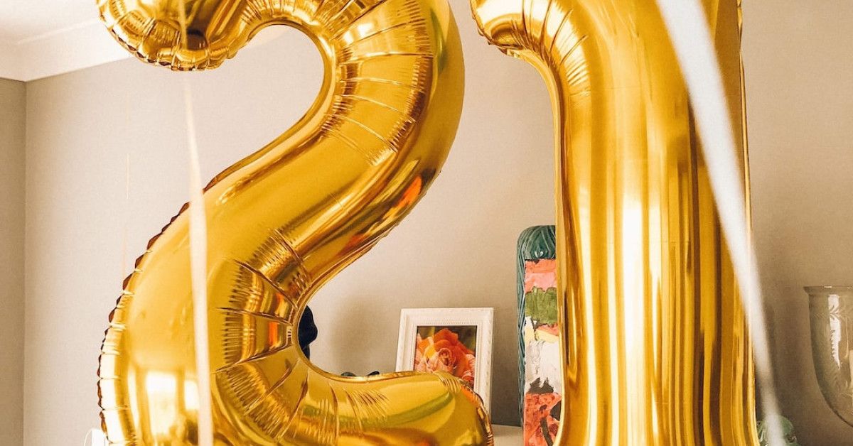 Birthday cards for beloved daughter-in-law: 10 heartwarming designs.