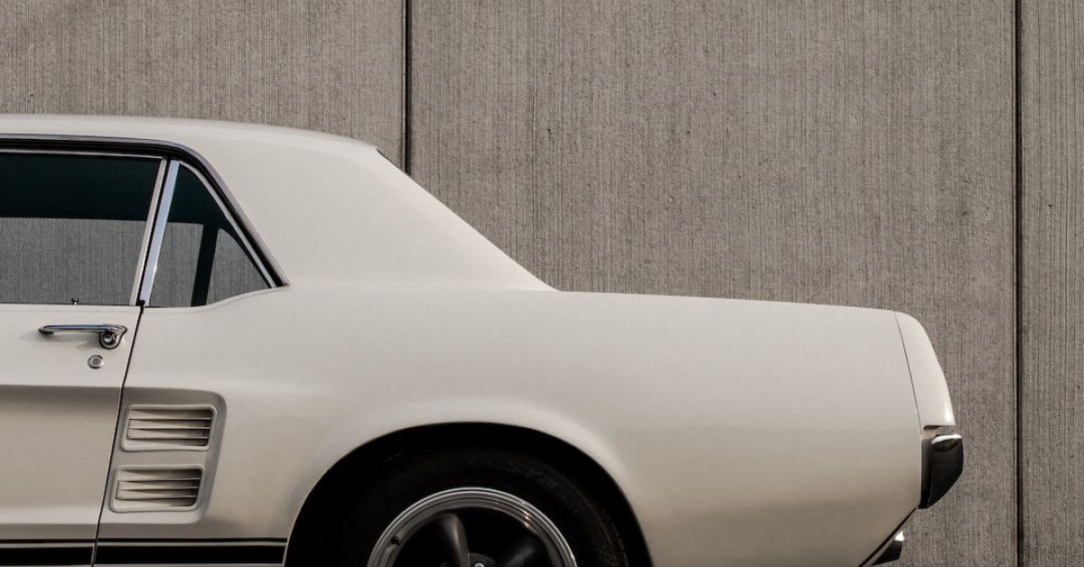 Celebrate with trendy and classy birthday party decorations.