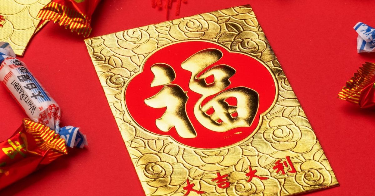 Adorable sloth birthday card for a lazy and cute celebration.