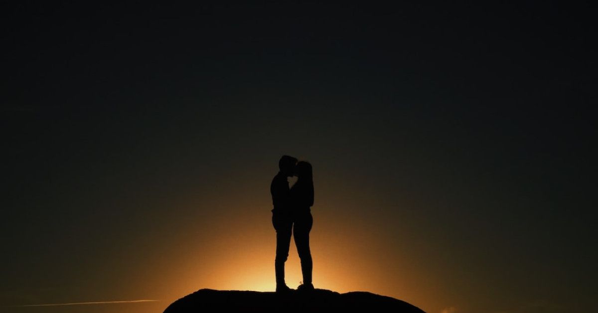 Perfect birthday cards to share your love and warm wishes.